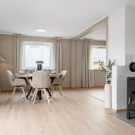 Modern 5br House - - 2,5 Bathroom - Terrace - Parking Bodø