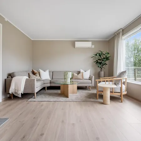 ヴィラ Modern 5br House - - 2,5 Bathroom - Terrace - Parking ボードー